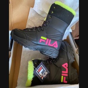 Women’s fila disruptor boots
